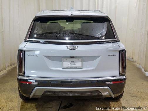 2026 Cadillac VISTIQ Luxury