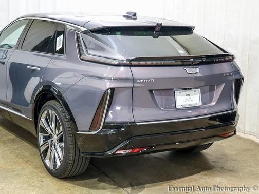 2025 Cadillac LYRIQ Luxury w/1SE