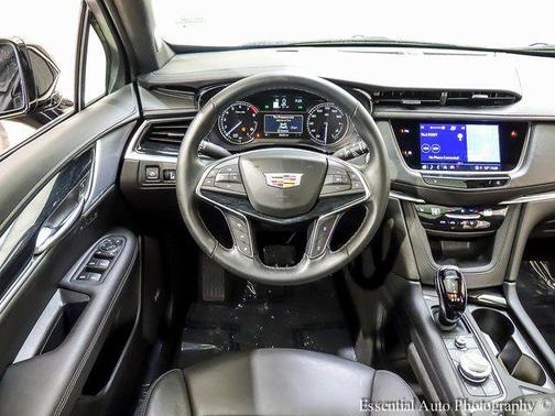 2025 Cadillac XT5 Premium Luxury