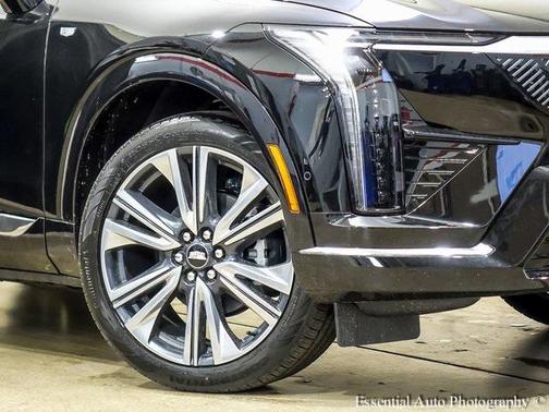 2025 Cadillac OPTIQ Luxury