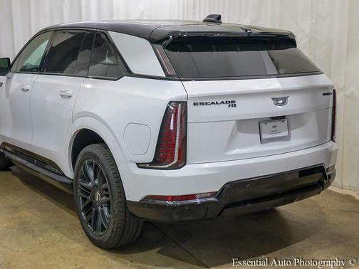 2025 Cadillac Escalade Sport