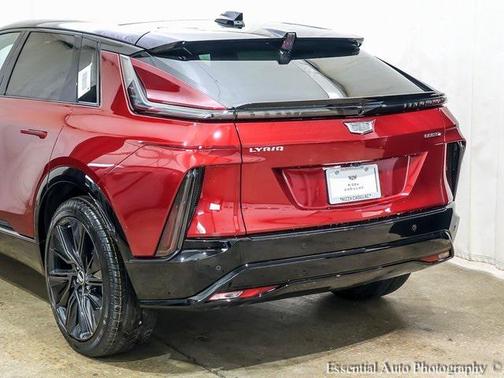 2025 Cadillac LYRIQ Sport w/1SK