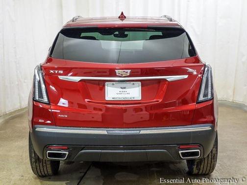 2025 Cadillac XT5 Sport