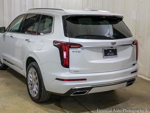 2025 Cadillac XT6 Premium Luxury AWD