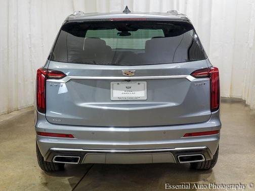 2025 Cadillac XT6 Luxury AWD