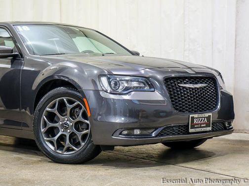 2018 Chrysler 300 S