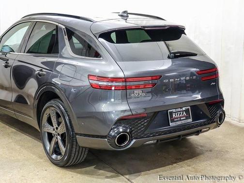 2022 Genesis GV70 2.5T AWD