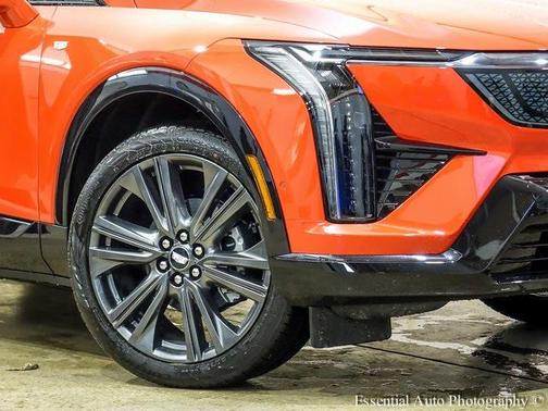 2025 Cadillac OPTIQ Sport 2 AWD