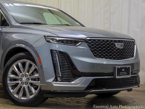 Argent Silver Metallic 2024 Cadillac XT6 Premium Luxury AWD