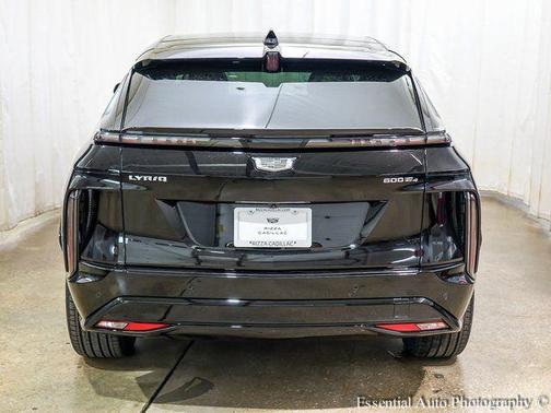 2025 Cadillac LYRIQ Sport