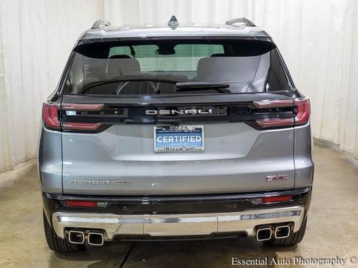2024 GMC Acadia Denali