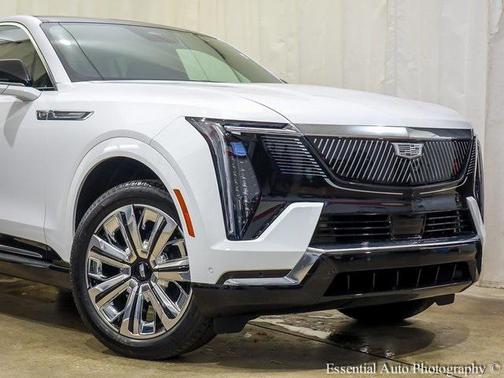 2025 Cadillac Escalade IQ Luxury 1