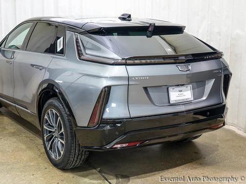 2025 Cadillac LYRIQ Sport