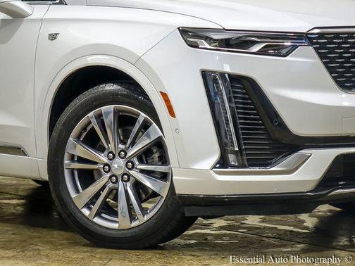 Crystal White Tricoat 2023 Cadillac XT6 Premium Luxury AWD