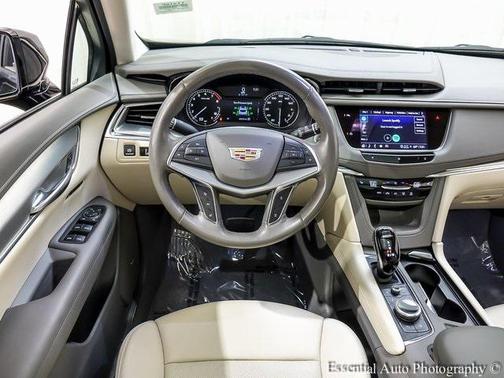 2021 Cadillac XT5 Premium Luxury