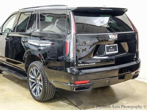 2023 Cadillac Escalade Sport