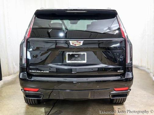2023 Cadillac Escalade Sport