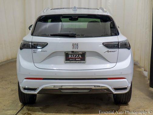 Iridescent White Tricoat 2026 Buick Envision Avenir AWD