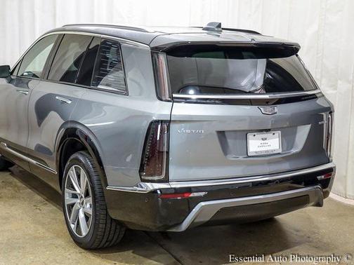 2026 Cadillac VISTIQ Luxury