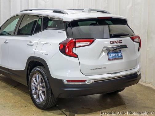 2023 GMC Terrain SLT