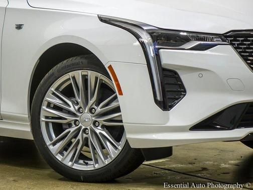 2025 Cadillac CT4 Premium Luxury