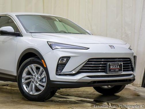 Summit White 2026 Buick Envista Preferred FWD