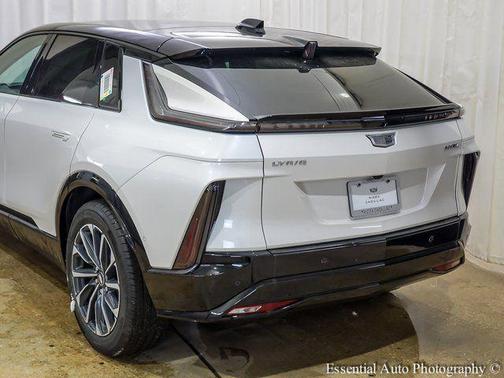 2025 Cadillac LYRIQ Sport