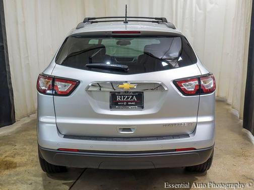 Silver Ice Metallic 2015 Chevrolet Traverse 2LT