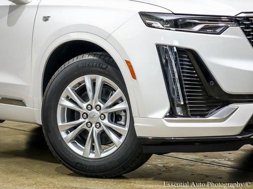 2025 Cadillac XT6 Luxury AWD