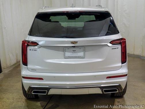 2025 Cadillac XT6 Luxury AWD