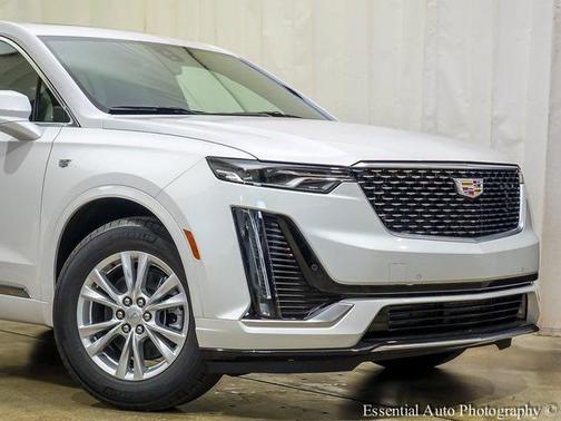 2025 Cadillac XT6 Luxury AWD