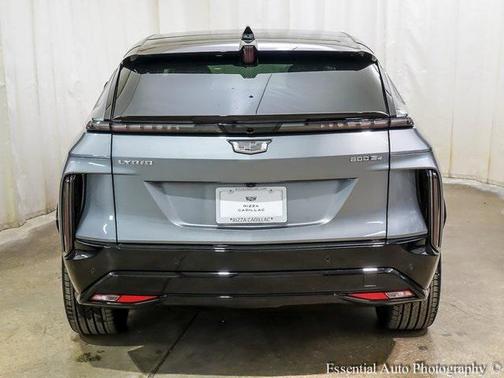 2026 Cadillac LYRIQ Signature Sport