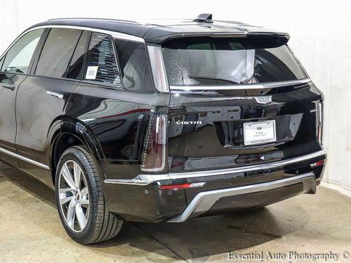 2026 Cadillac VISTIQ Luxury