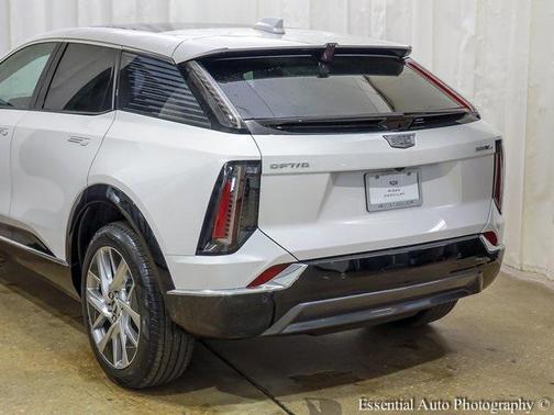 2025 Cadillac OPTIQ Luxury