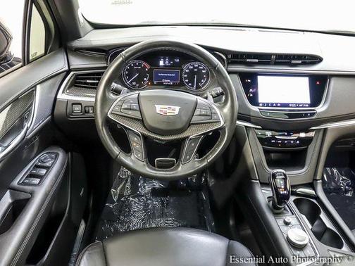 2022 Cadillac XT5 Sport