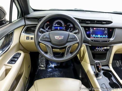 2017 Cadillac XT5 Base