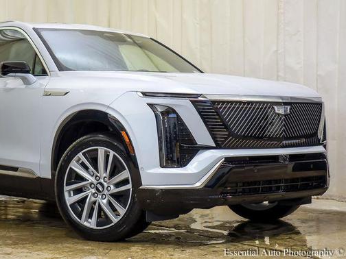 2026 Cadillac VISTIQ Luxury