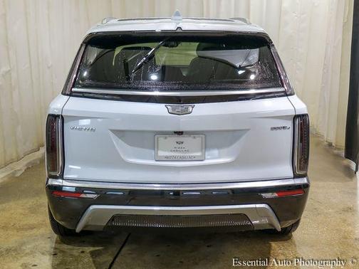 2026 Cadillac VISTIQ Luxury