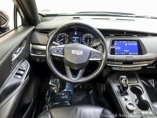 2021 Cadillac XT4 Premium Luxury