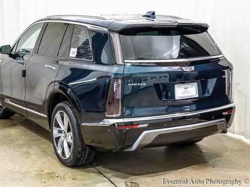 2026 Cadillac VISTIQ Luxury