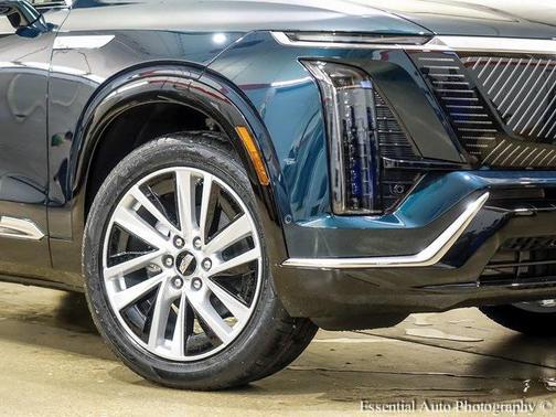 2026 Cadillac VISTIQ Luxury