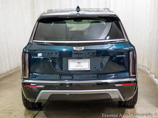 2026 Cadillac VISTIQ Luxury