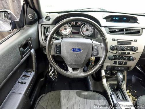 Sterling Gray Metallic 2011 Ford Focus SE