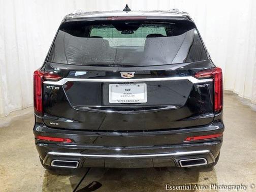 2025 Cadillac XT6 Luxury AWD