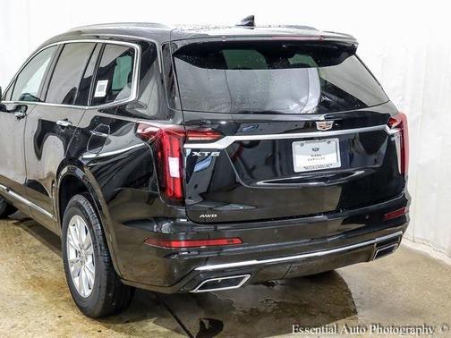 2025 Cadillac XT6 Luxury AWD