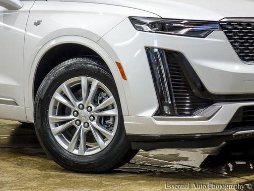 2025 Cadillac XT6 Luxury AWD