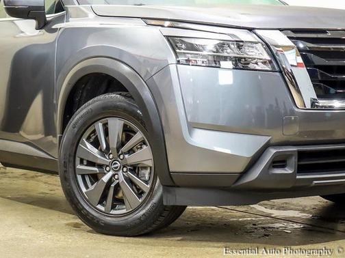 2022 Nissan Pathfinder SV 4WD