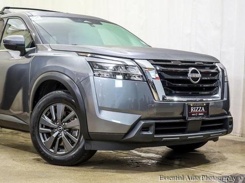 2022 Nissan Pathfinder SV 4WD