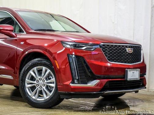 2025 Cadillac XT6 Luxury AWD