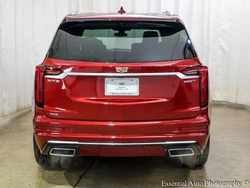 2025 Cadillac XT6 Luxury AWD
